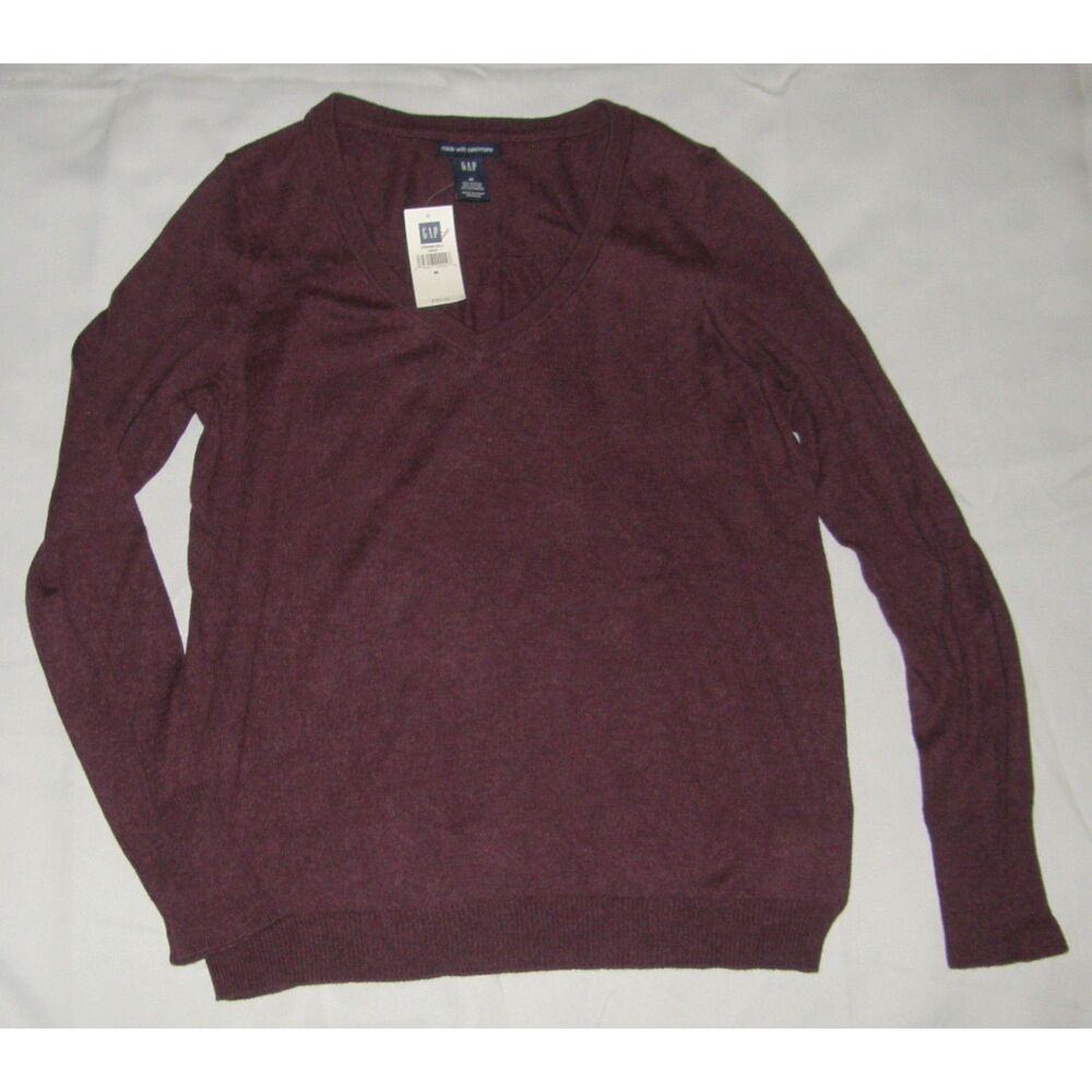 GAP Dark Purple Sz Medium Stretchy Cashmere Blend Lightweight V-Neck Sweater NEW
